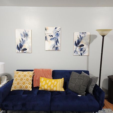 Entire 2-Bed Private Apt - Ewr/Nyc/Outlet Mall นูวาร์ก ห้อง รูปภาพ