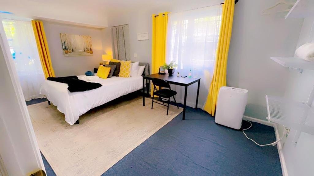 Entire 2-Bed Private Apt - Ewr/Nyc/Outlet Mall นูวาร์ก ภายนอก รูปภาพ