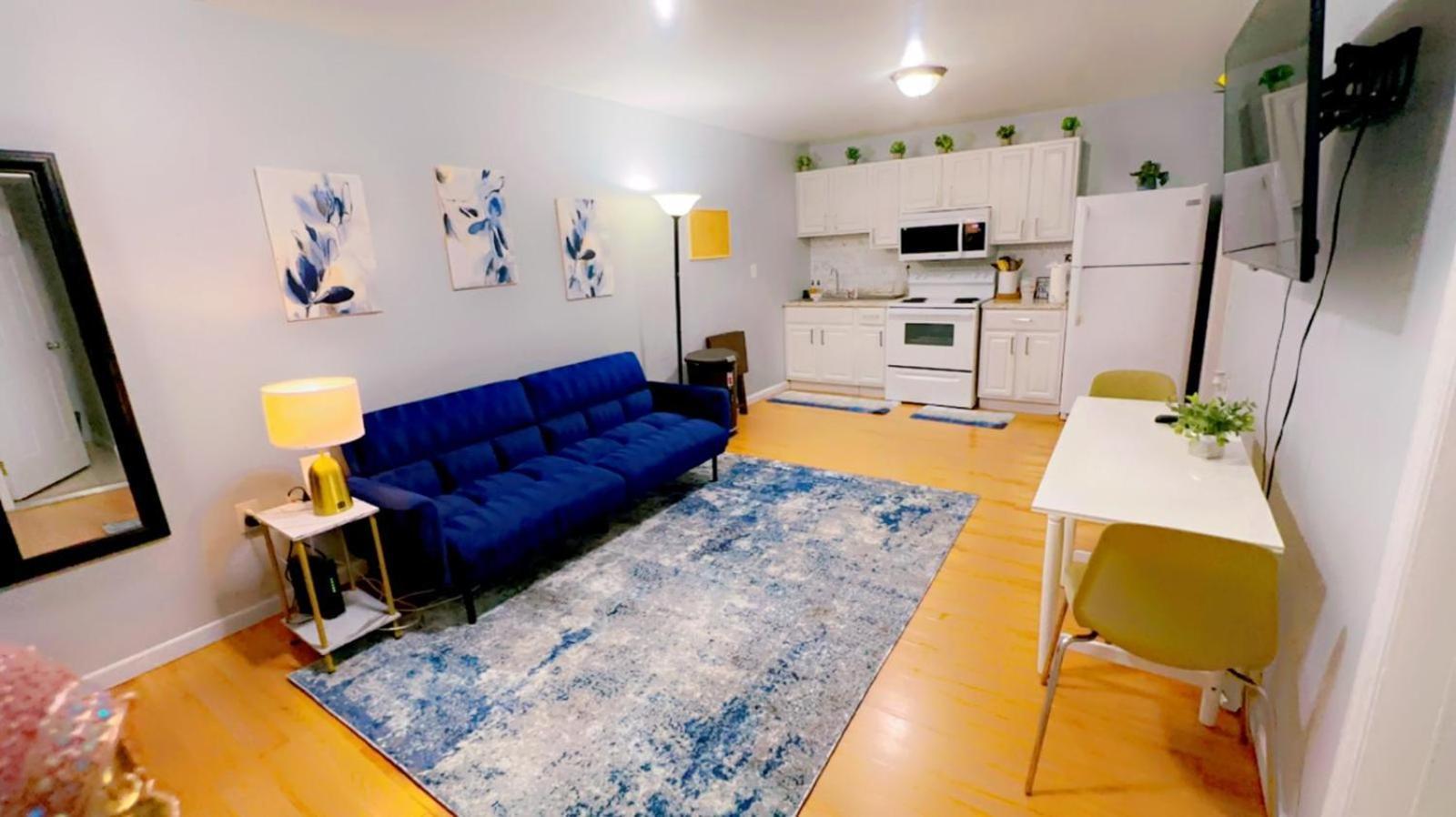 Entire 2-Bed Private Apt - Ewr/Nyc/Outlet Mall นูวาร์ก ห้อง รูปภาพ